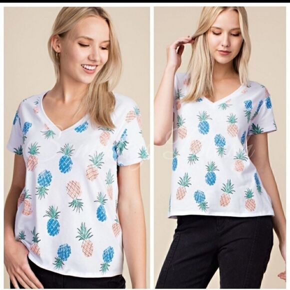 White Pineapple print V-neck SS Tshirt - Picture 1 of 6